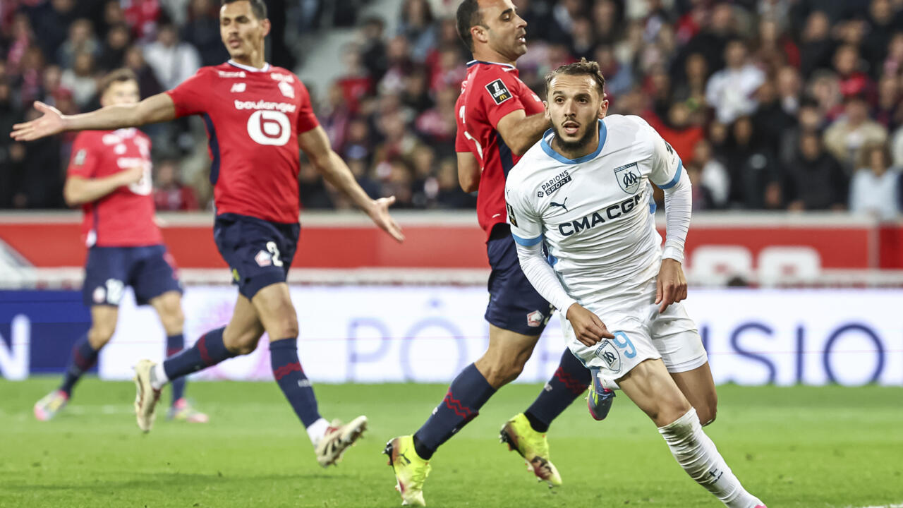 Amine Gouiri vient d'ouvrir la marque pour Marseille contre Lille en L1 le 4 mai 2025 au stade Pierre-Mauroy à Villeneuve-d'Ascq