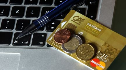 Les banques ne pourront plus facturer de frais de succession lorsque le défunt est mineur. (LIONEL VADAM / MAXPPP)