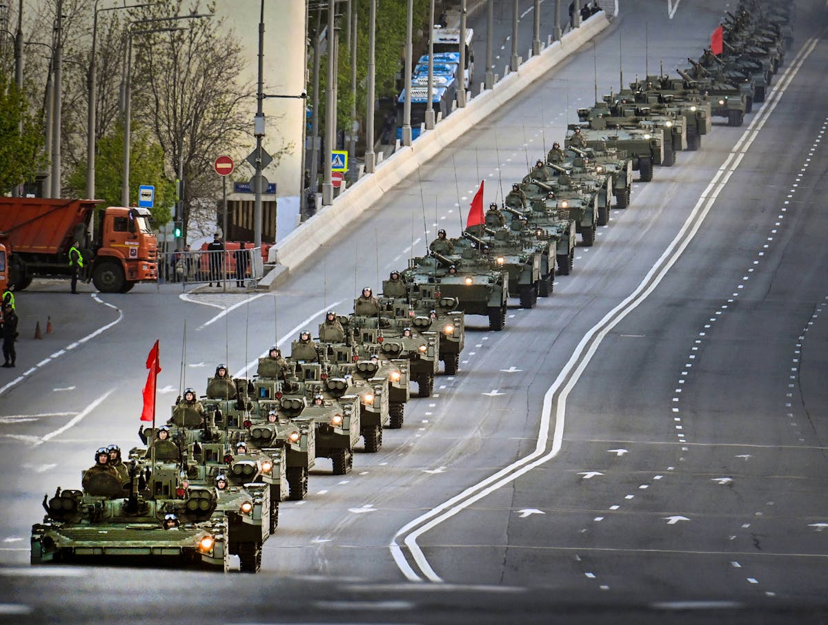 Panzer im Moskauer Zentrum während einer Probe für die Parade, 3. Mai 2025.