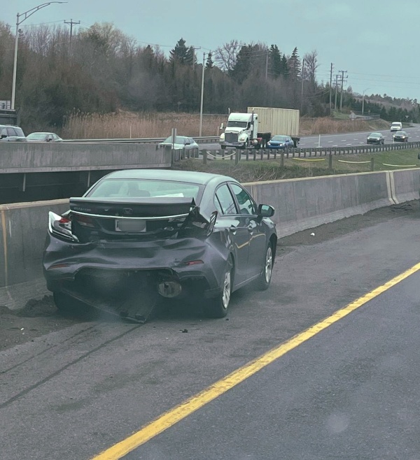 Camion semi-remorque impliqué dans l'accident