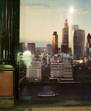 London Dust, 2014 par Rut Blees Luxemburg