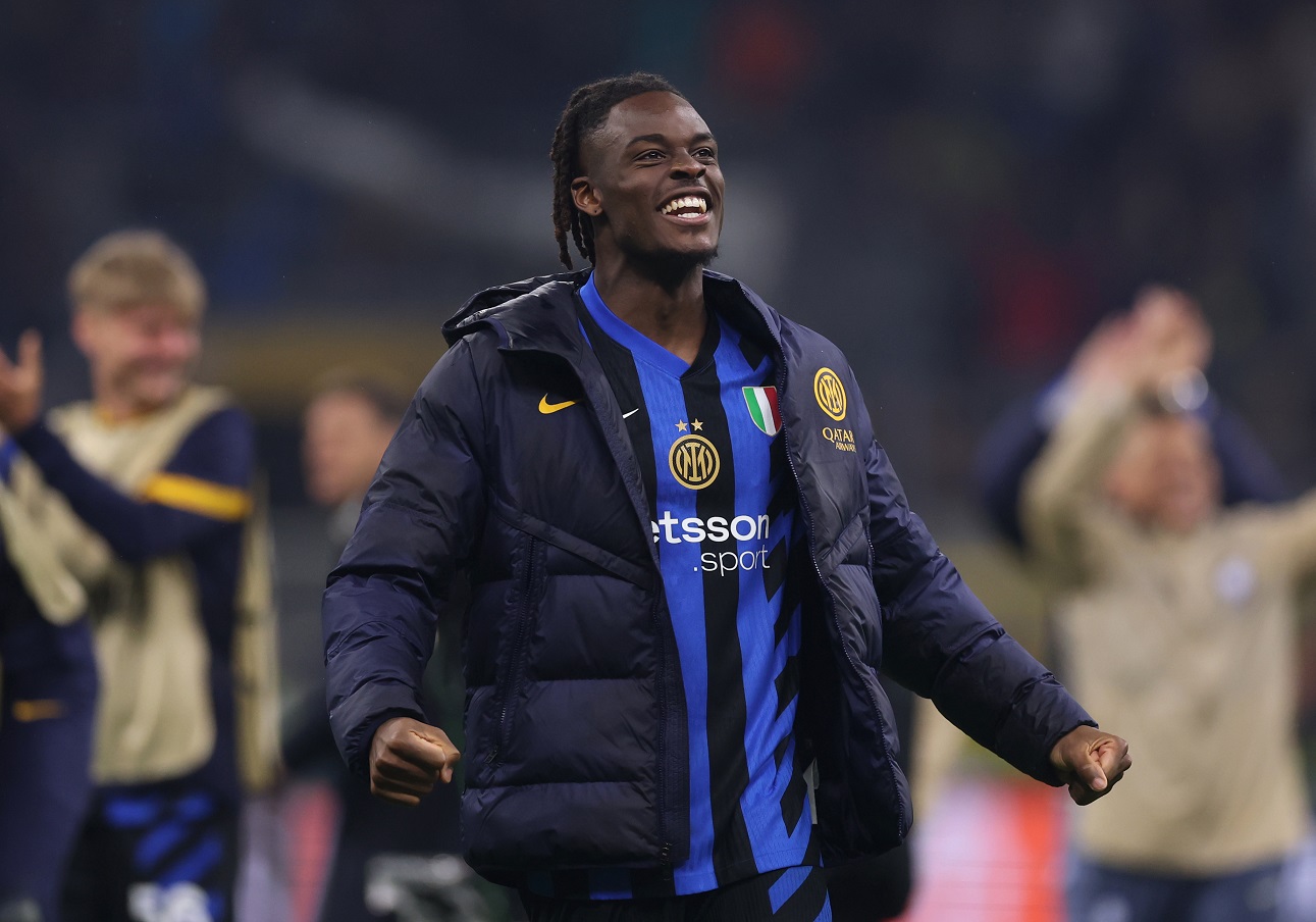 Yann Bisseck avec l'Inter Milan lors de la demi-finale de Ligue des Champions contre Barcelone