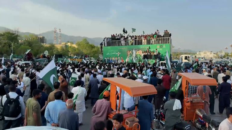 Manifestation festive en soutien à l'armée pakistanaise lors du conflit avec l’Inde