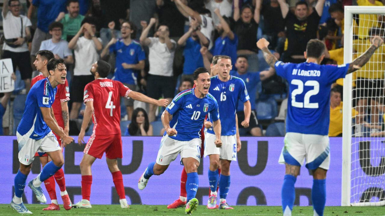 L'attaquant de l'Italie Giacomo Raspadori après l'ouverture du score contre la Moldavie