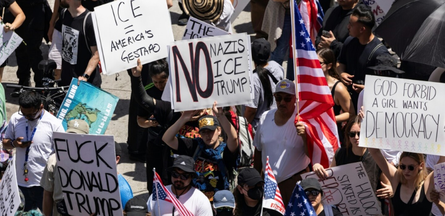 Manifestation antimigrants à Los Angeles