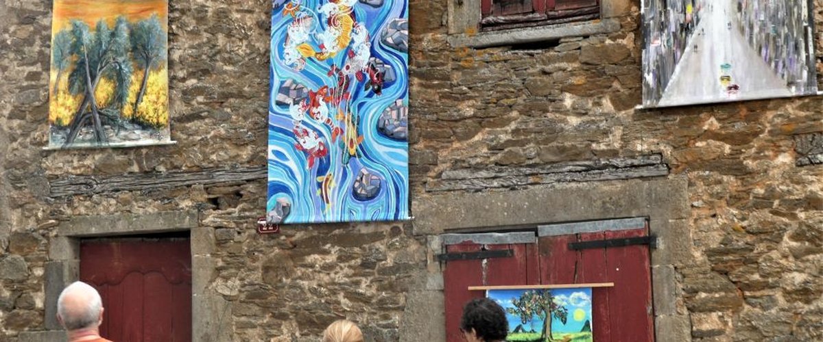 Exposition artistique dans le village de Saint-André