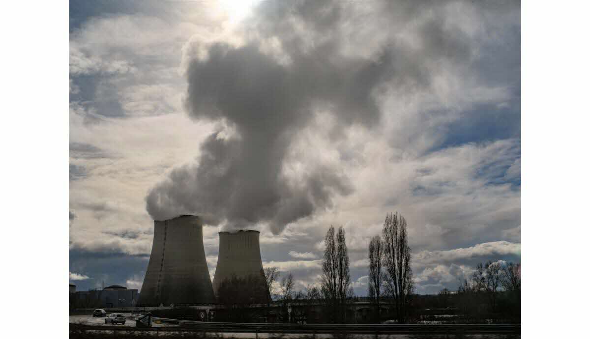 Centrale nucléaire en période de forte chaleur