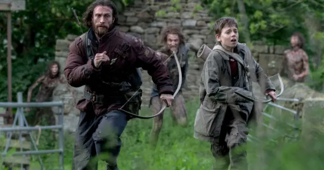 Aaron Taylor-Johnson et Alfie Williams dans '28 ans après'