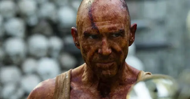 Ralph Fiennes dans '28 ans après'