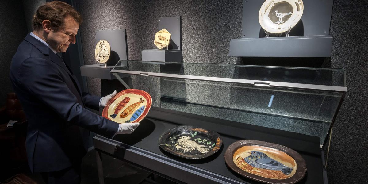 Céramique de Picasso lors de la vente à Genève