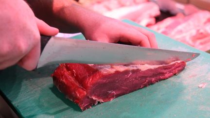 L'activité d'une cinquième boucherie a été suspendue. (JEAN-FRANCOIS FREY / MAXPPP)