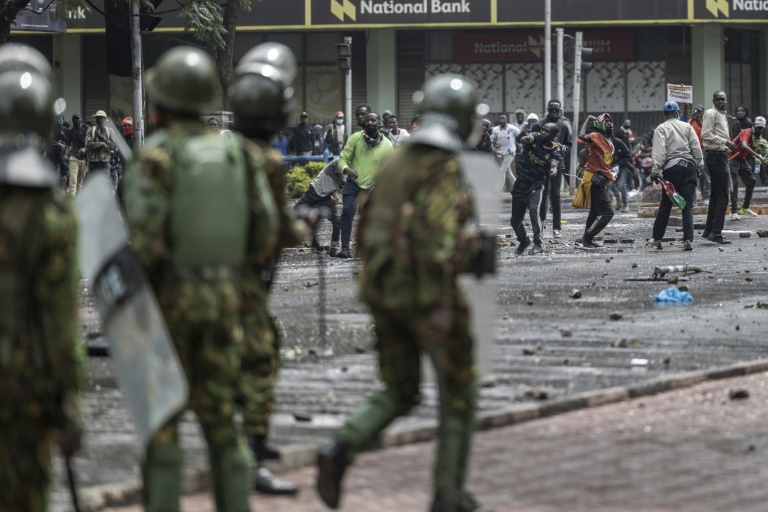 Violences au Kenya lors de manifestations massives