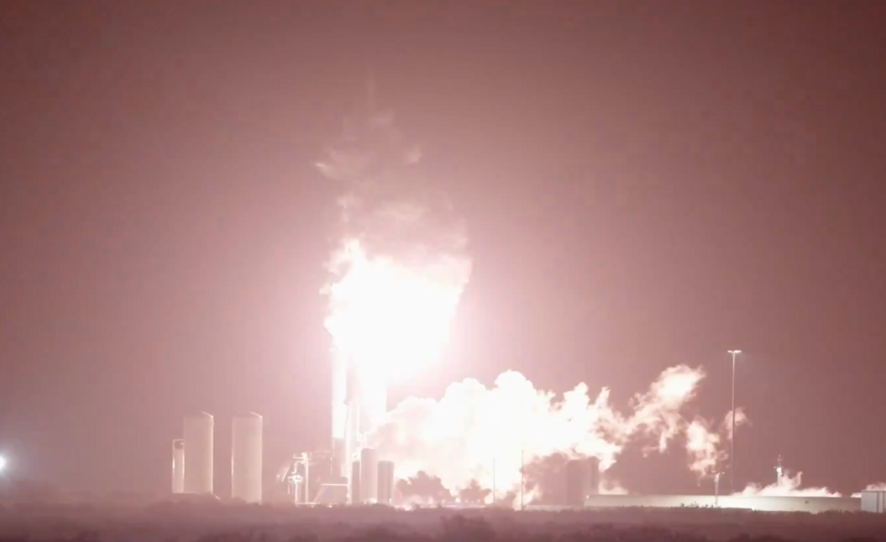 Explosion spectaculaire d'une fusée Starship lors d'un test au Texas
