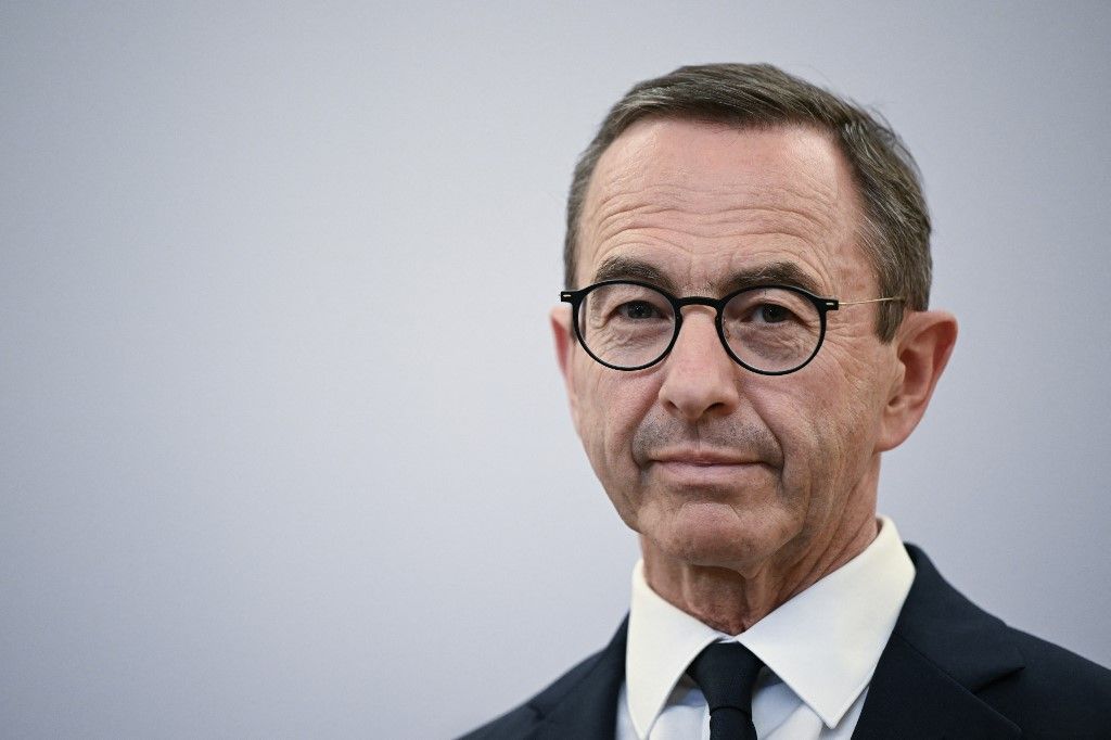 Ministres et politiques lors d'un débat sur la politique énergétique