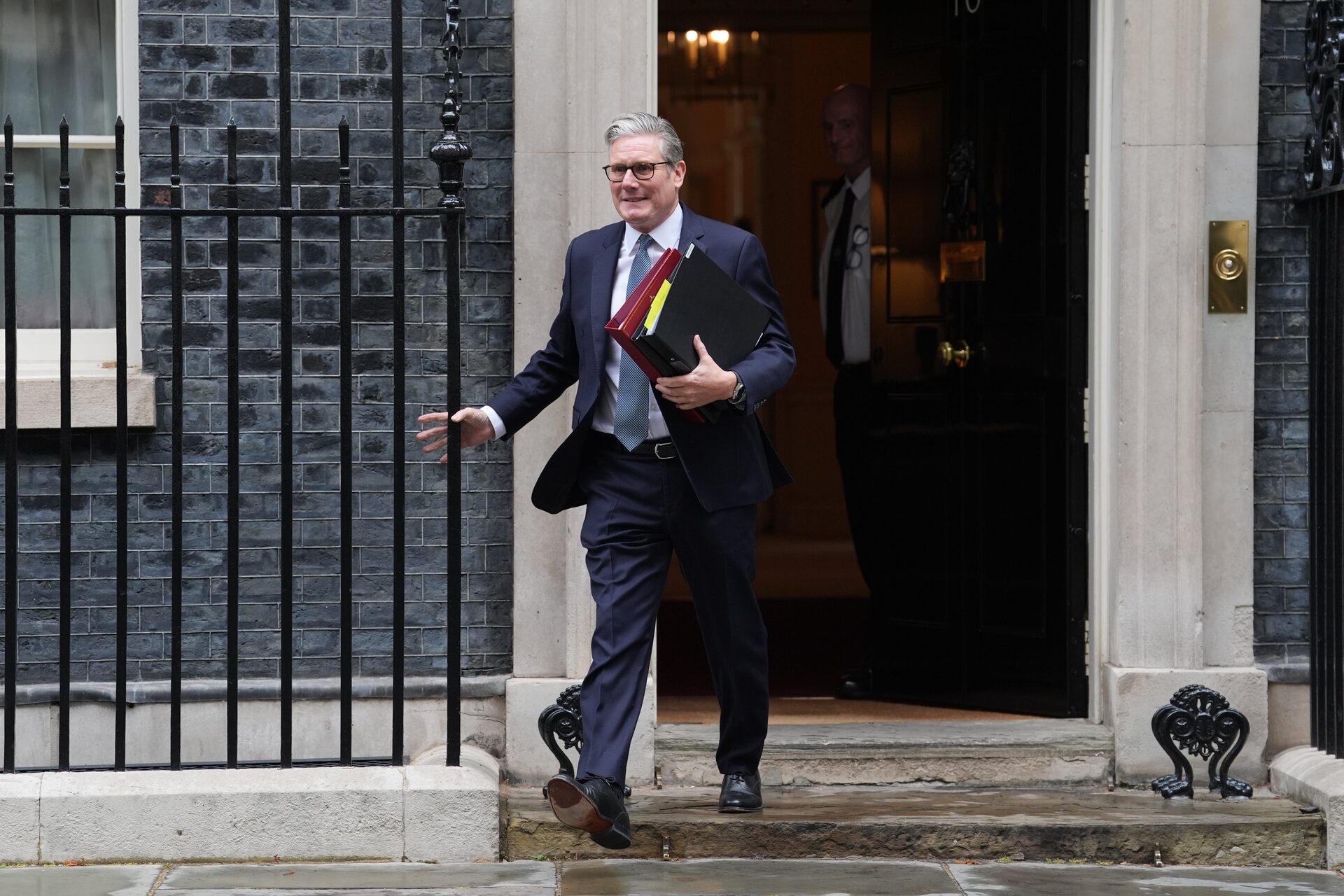 Sir Keir Starmer facing pressure from MPs if Labour keeps the cap