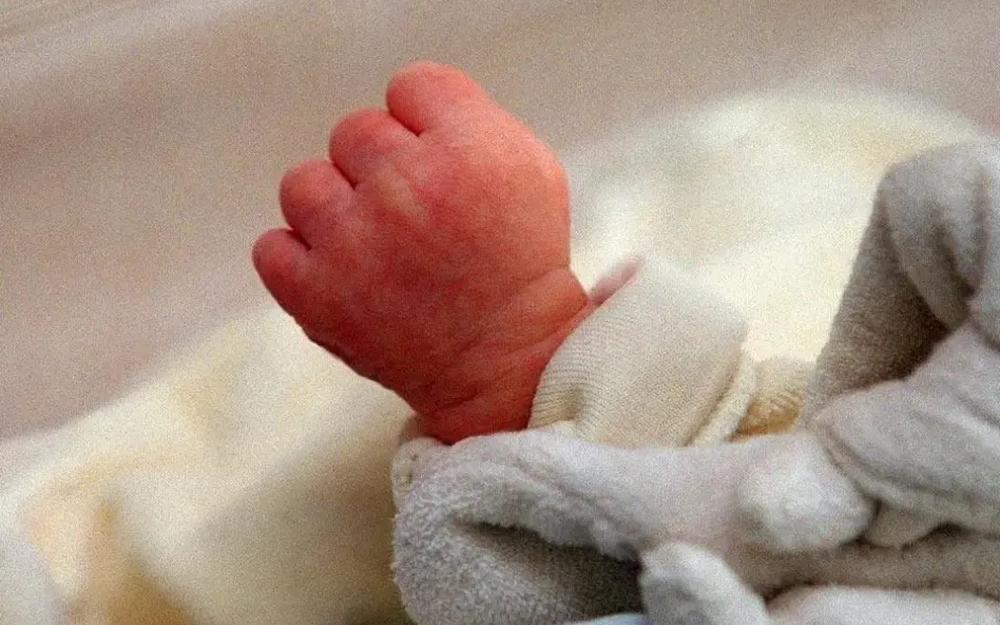 Nu, au sol, le crâne ensanglanté : un nouveau-né retrouvé mort à la maternité à Lille