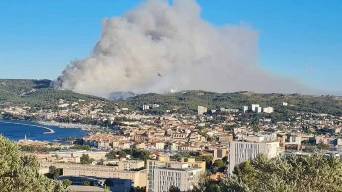 Incendie à Martigues, images de pompiers en intervention