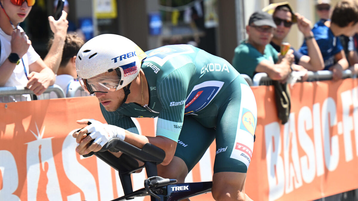 Coureurs lors du contre-la-montre à Peyragudes