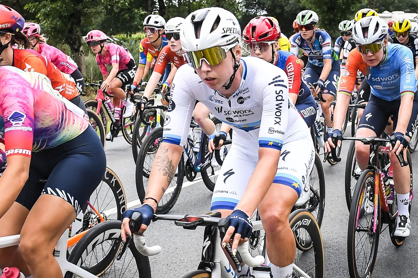 Lorena Wiebes triomphant à Angers