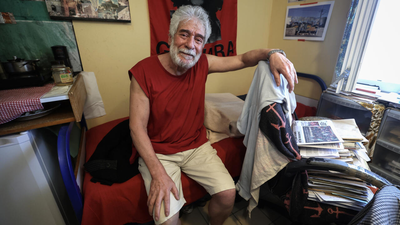 Georges Ibrahim Abdallah dans sa cellule de prison à Lannemezan, le 17 juillet 2025.