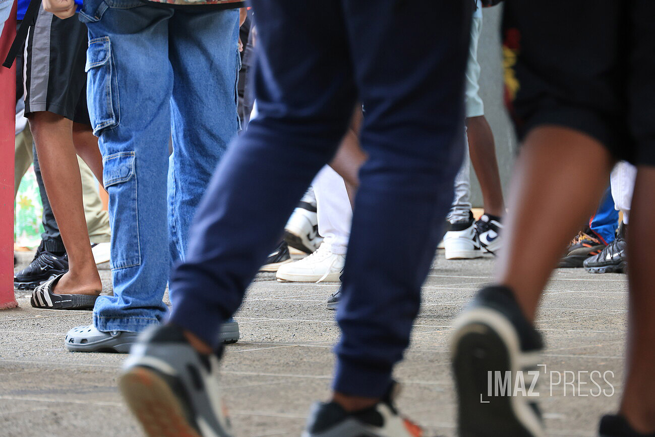 Enfants exploités par des réseaux criminels en France