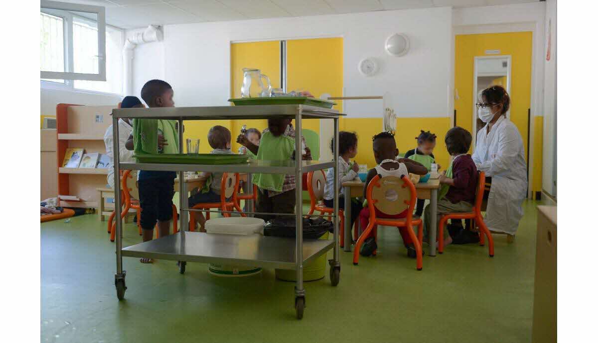 Assistante d'école maternelle écrouée pour abus sexuels