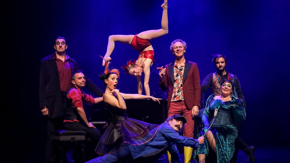 Spectacle de cabaret lors de la saison culturelle à Venelles