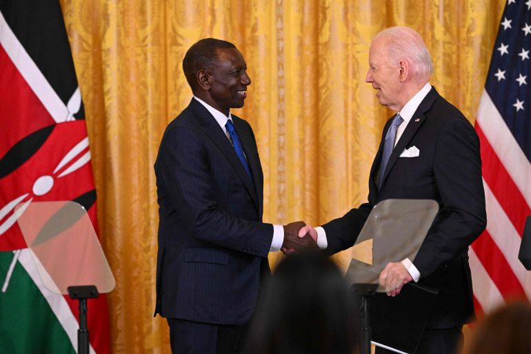 Le président américain Joe Biden (à droite) lors de la visite de William Ruto à Washington