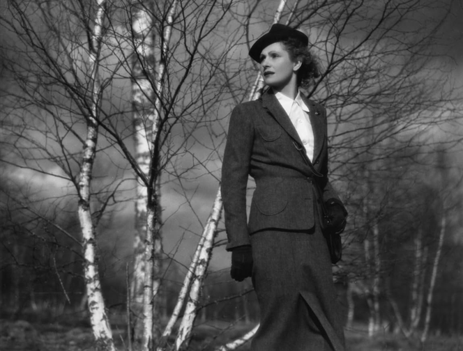 Nora Gregor dans « La Règle du jeu » (1939), de Jean Renoir.