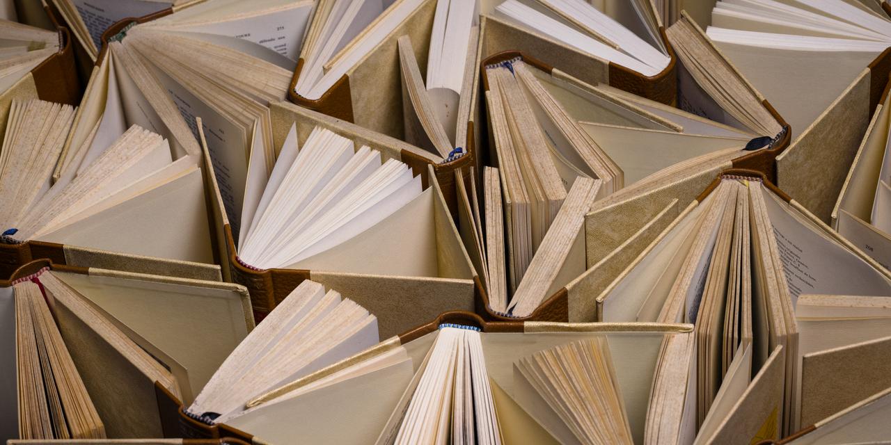 Livres exposés à Paris en avril 2024