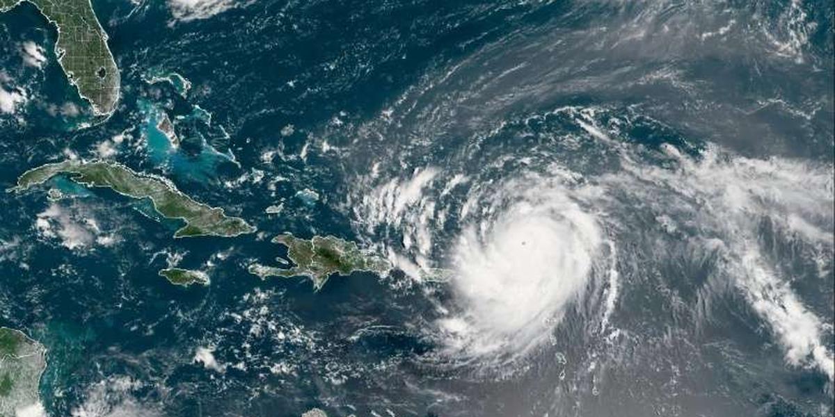 Vue satellite d Erin près des Caraïbes