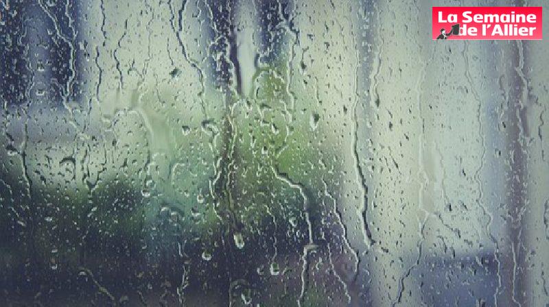 Pluie et orages prévus en Allier, 19 août 2025