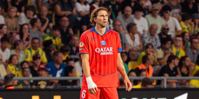 Illia Zabarnyi lors du match PSG-Nantes