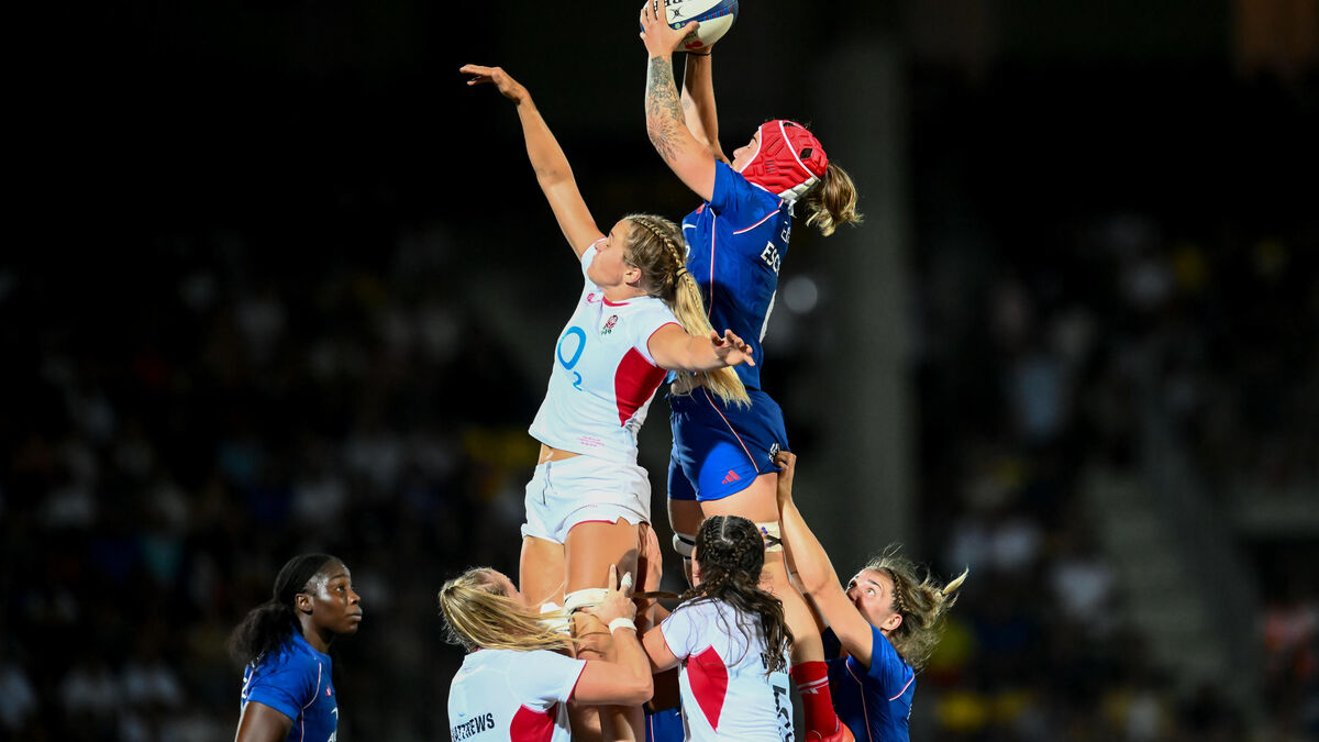 Rugby féminin en action lors du Mondial 2025