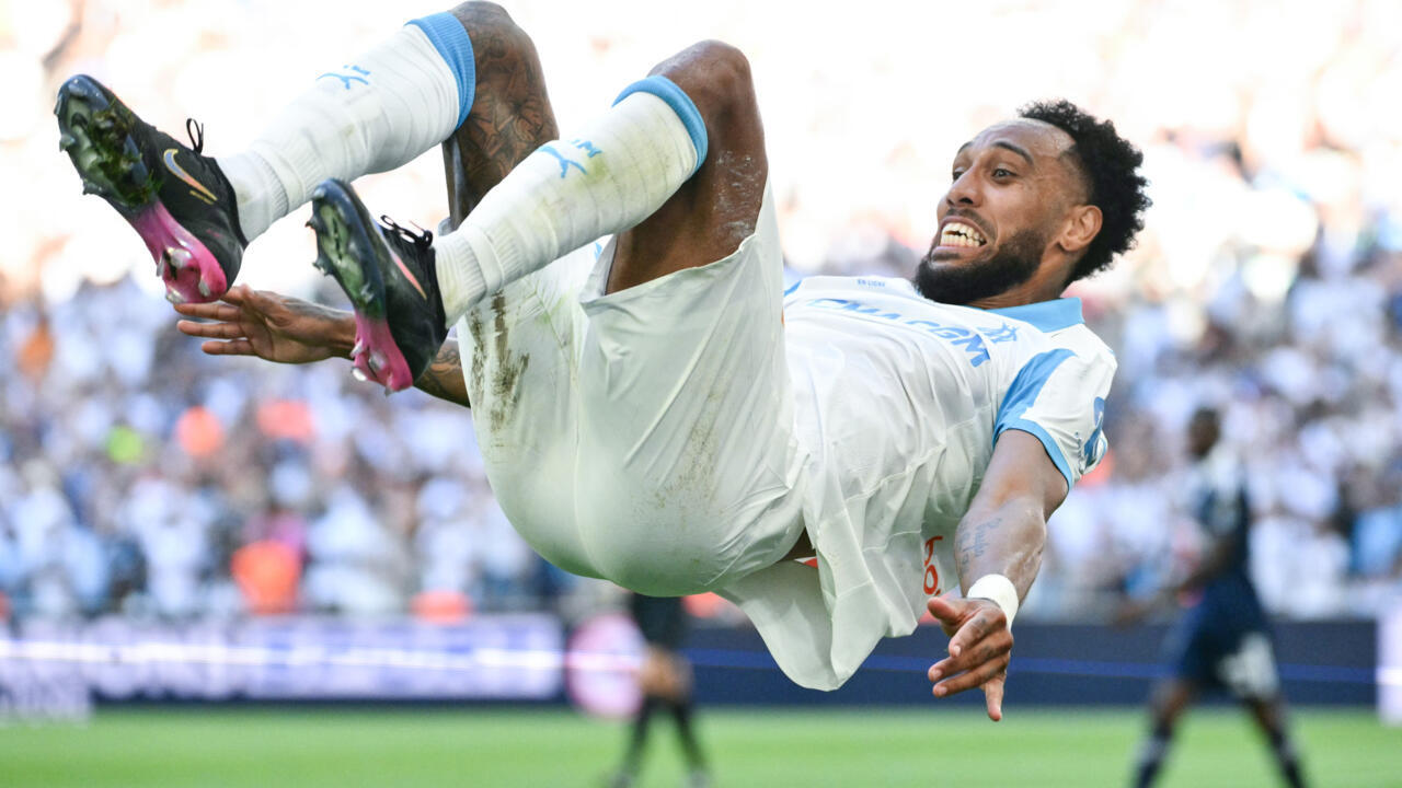 Pierre-Emerick Aubameyang célébrant un but