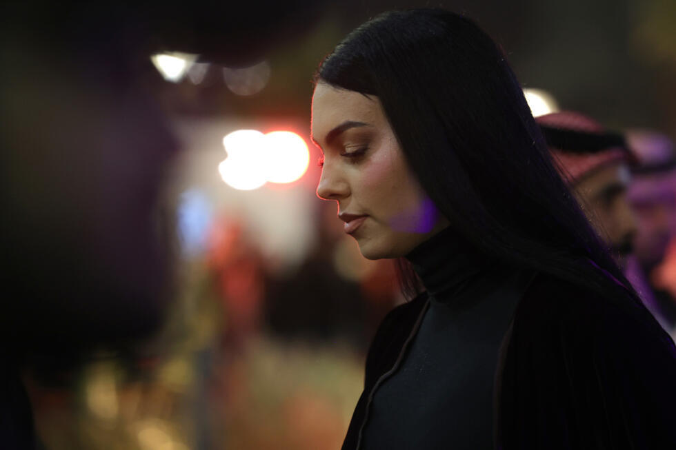 Georgina Rodriguez arrive au Mrsool Park