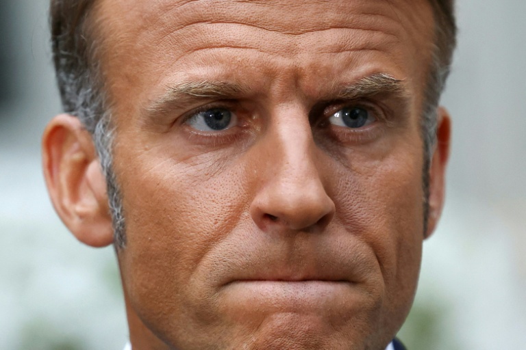 Macron lors d'un conseil des ministres à l'Élysée