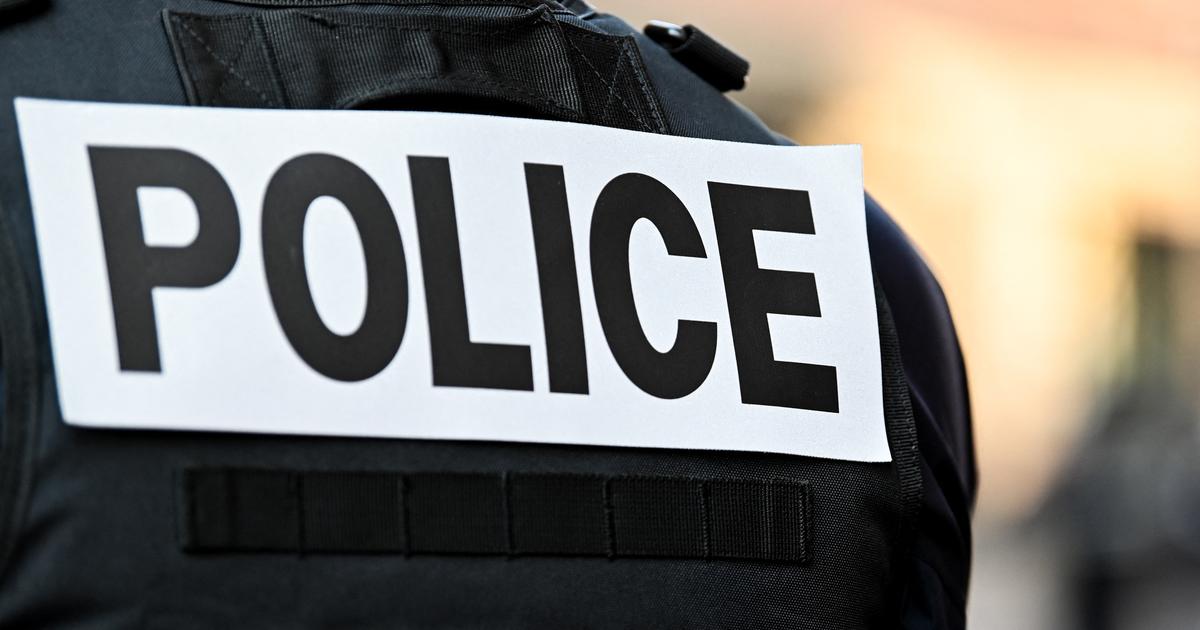 Extérieur d'une épicerie à Aubagne après l'incident