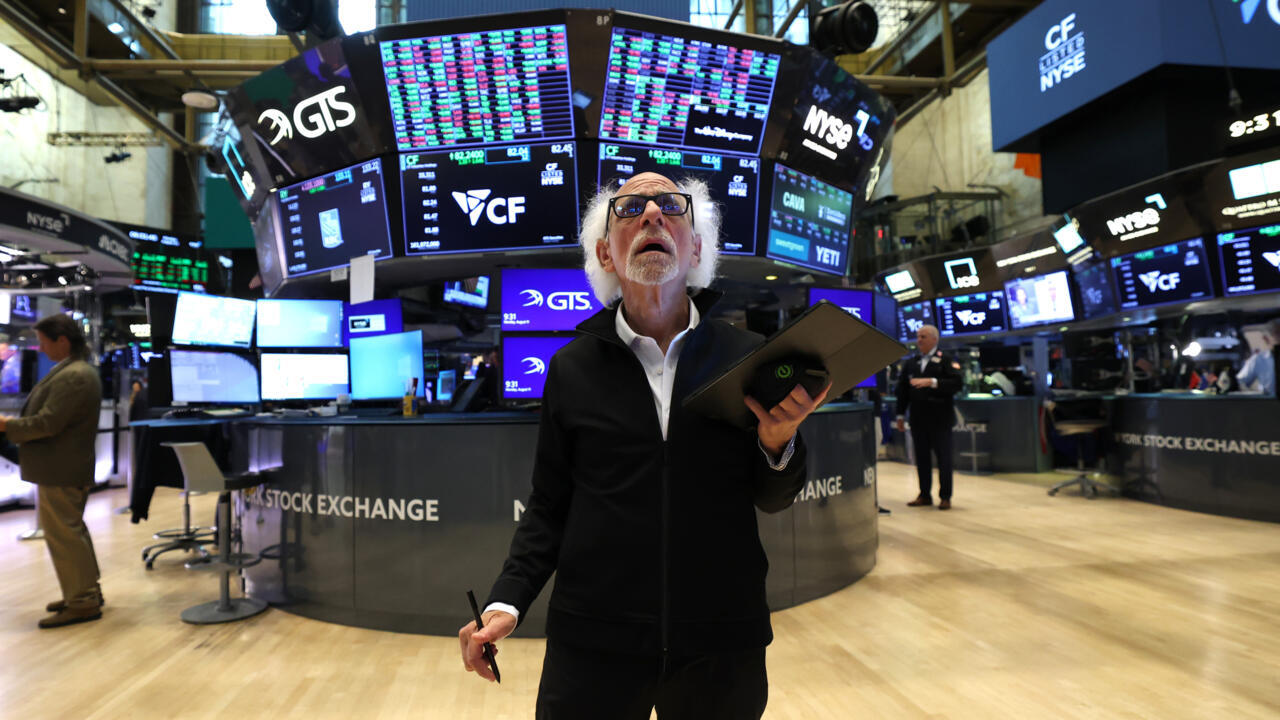 Un opérateur à la Bourse de New York, Wall Street
