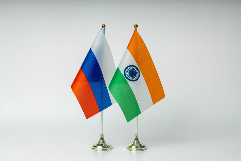 Drapeaux de la Russie et de l'Inde