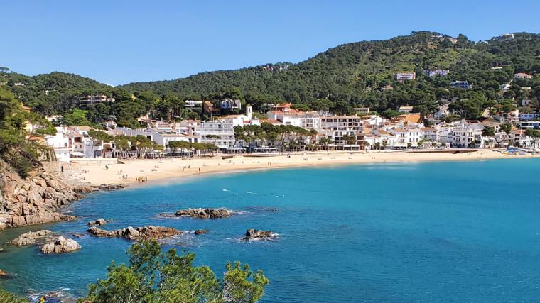 Plage de sable de Llafranc