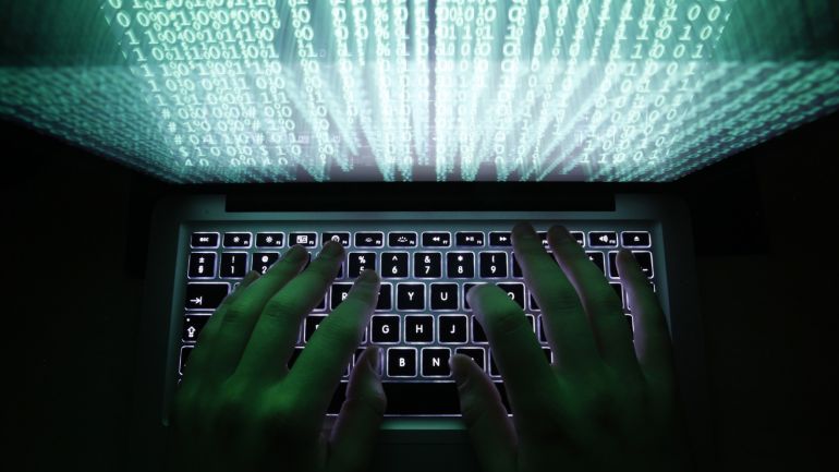 Attaques cybernétiques et tactiques de persistance