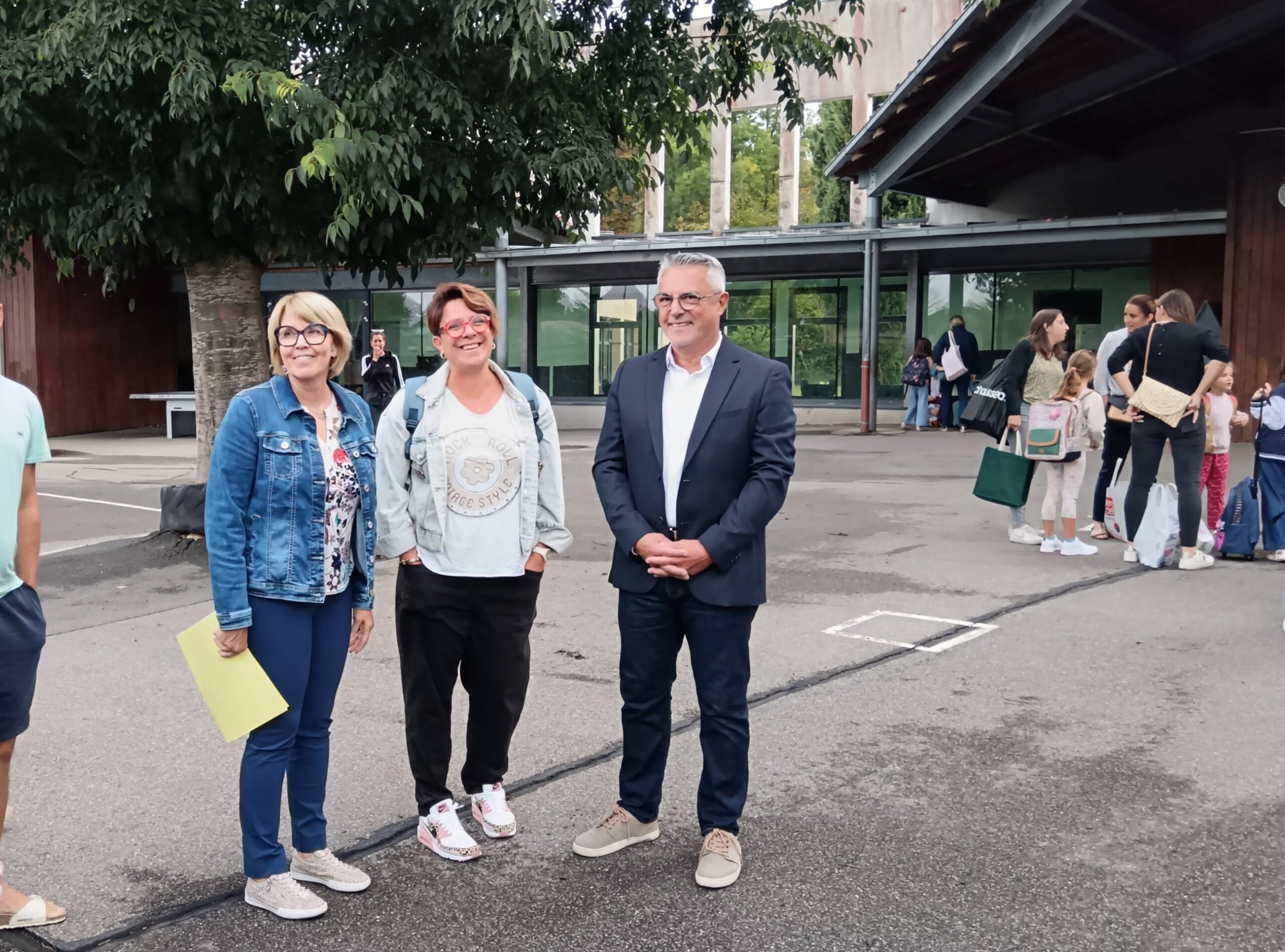 Rentrée scolaire dans une école primaire à Levignac