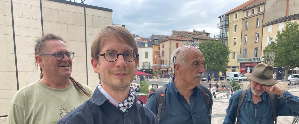Participants au Forum des associations à Pont-Audemer