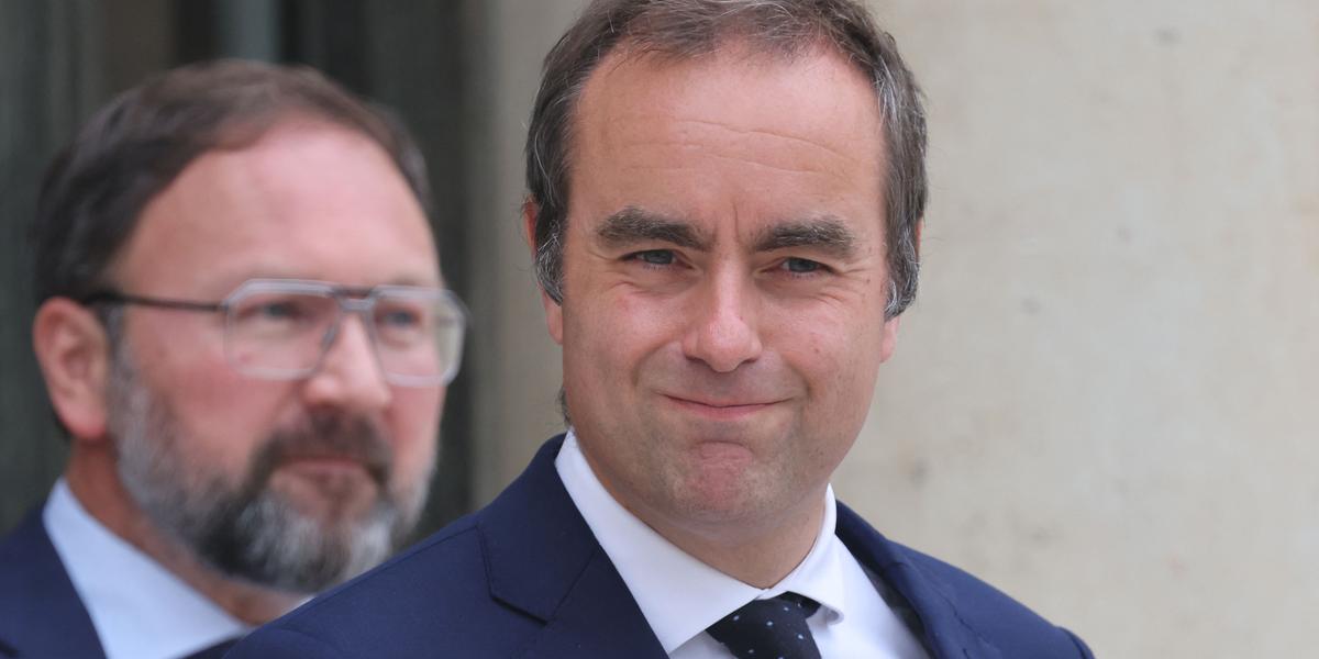 Portrait de Sébastien Lecornu lors d’un déplacement lié à la nomination