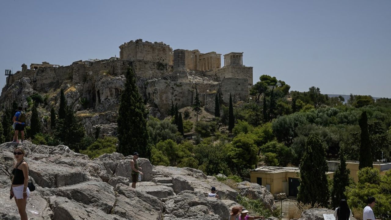 Athènes après le séisme, habitants dehors