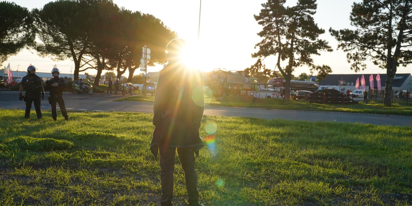 Bus incendié et tensions lors du mouvement du 10 septembre