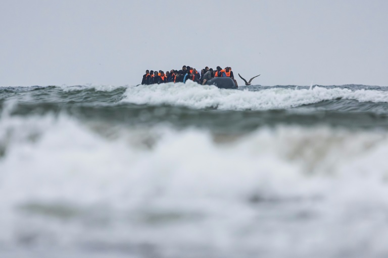 Migrants secourus en mer près de Sangatte