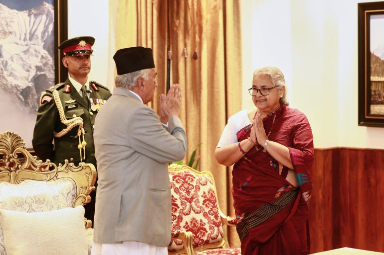 Sushila Karki prête serment comme Première ministre intérimaire à Katmandou