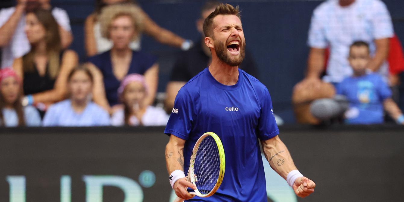 Rinderknech et Moutet sur le terrain à Osijek